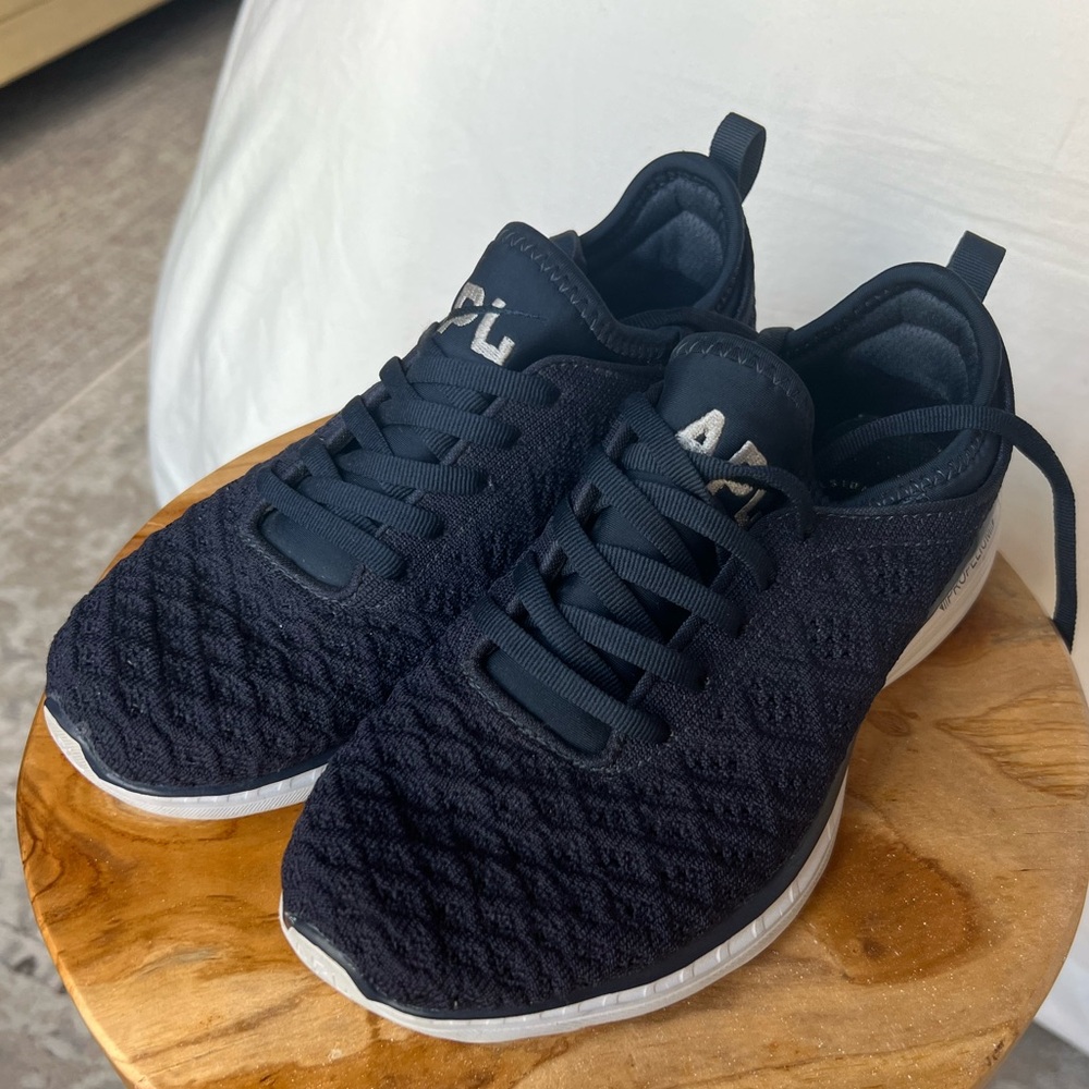 APL Techloom Phantom